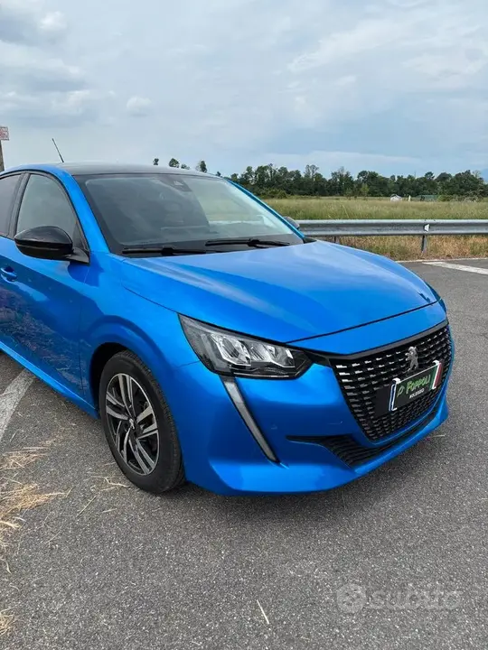 Peugeot 208 2023 photo 4