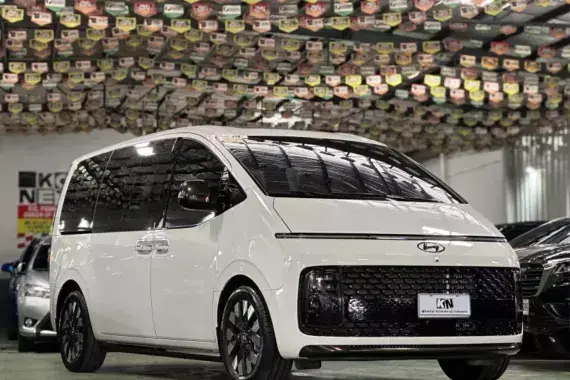Hyundai Staria 2023 photo 3