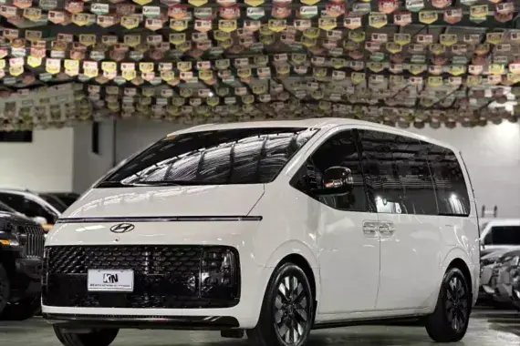 Hyundai Staria 2023 photo 2