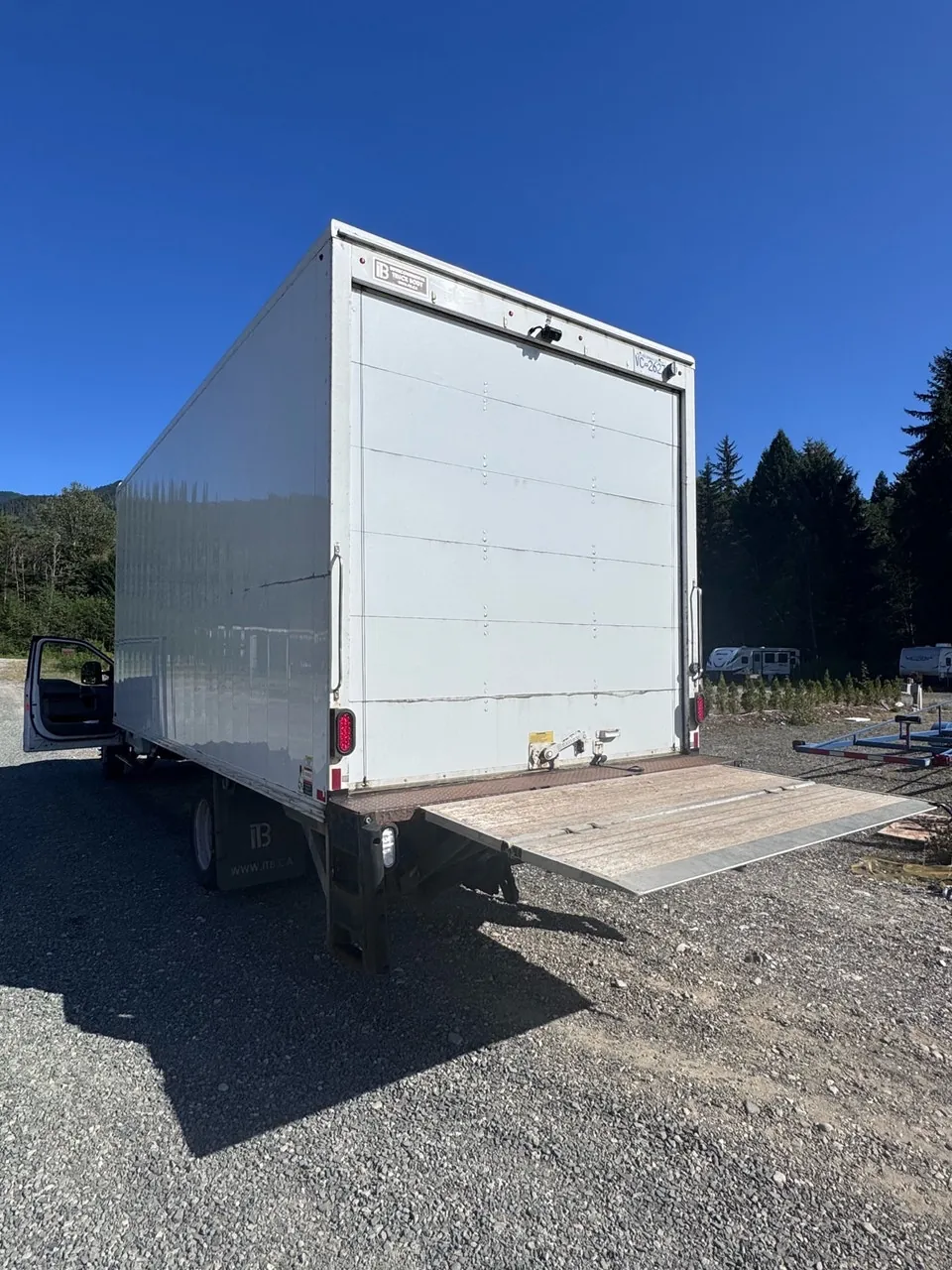 Ford F-550 2019 photo 4