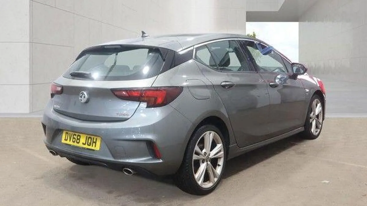 Vauxhall Astra 2018 photo 4