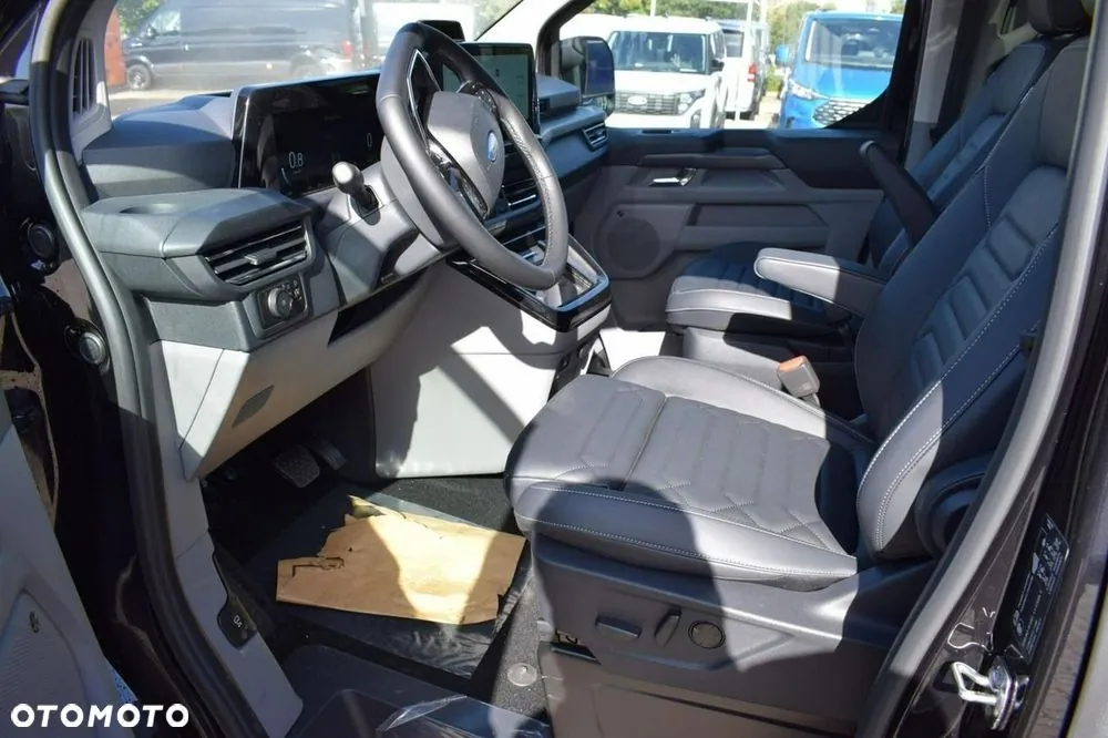 Ford Tourneo Custom 2026 photo 3