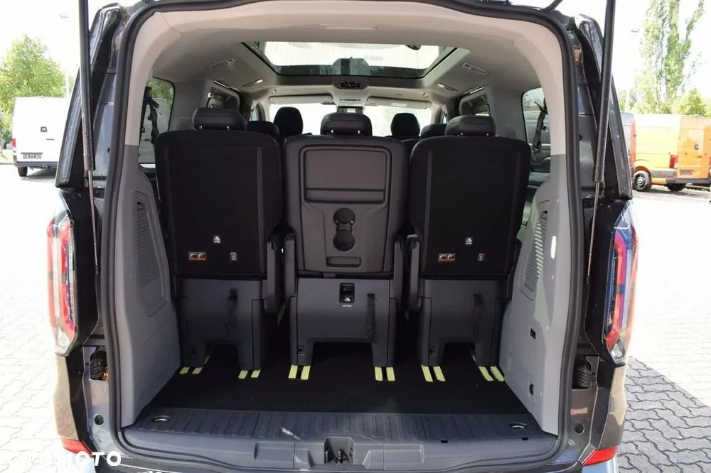Ford Tourneo Custom 2026 photo 5