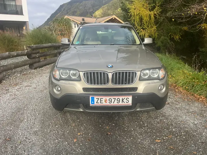 BMW X3 2009 photo 2