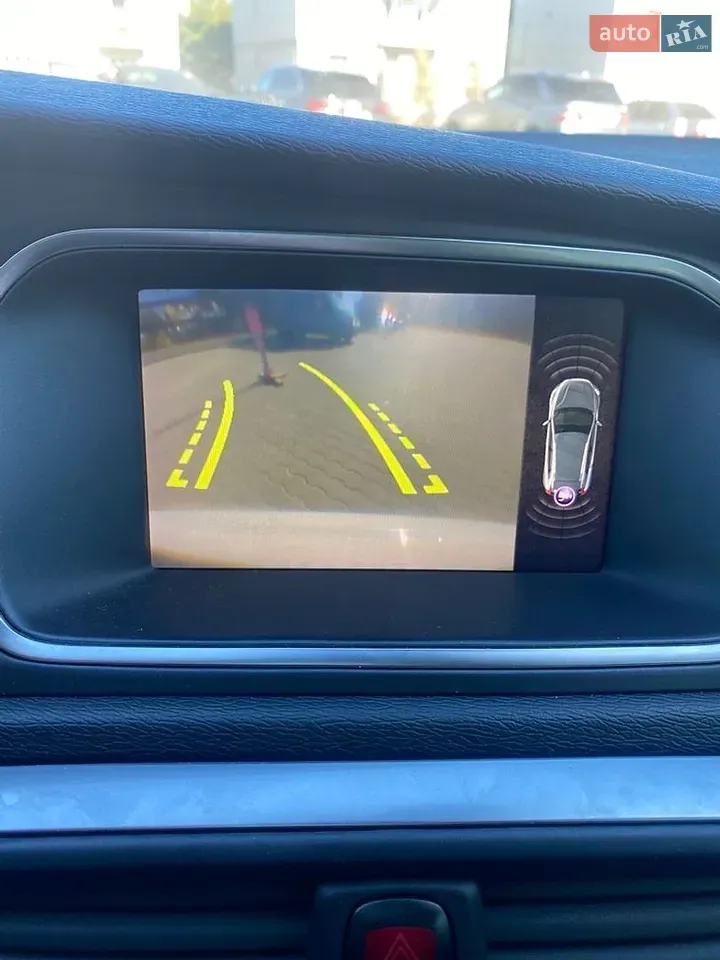 Volvo V40 Cross Country 2019 photo 2