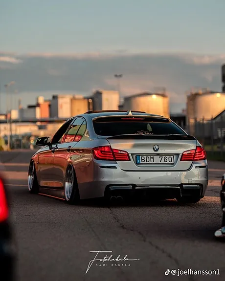 BMW 530D 2010 photo 2