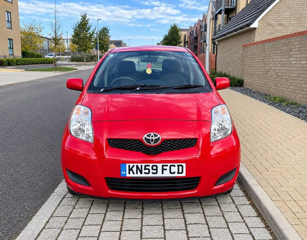 Toyota Yaris 2009 photo 2