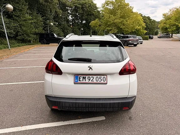 Peugeot 2008 2016 photo 3