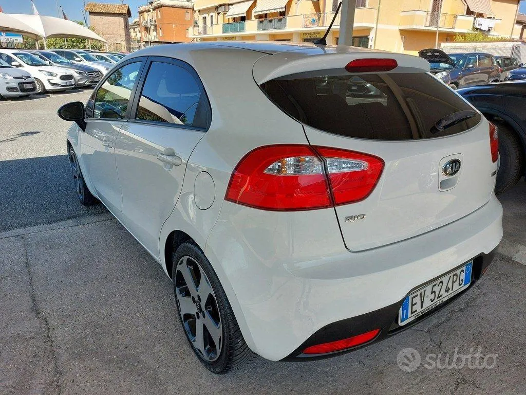 Kia Rio 2014 photo 4