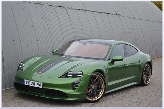Porsche Taycan 4S