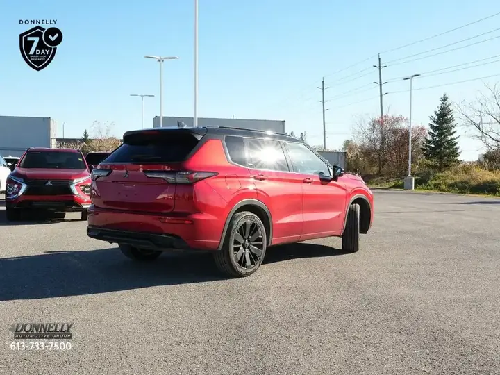 Mitsubishi Outlander 2026 photo 3