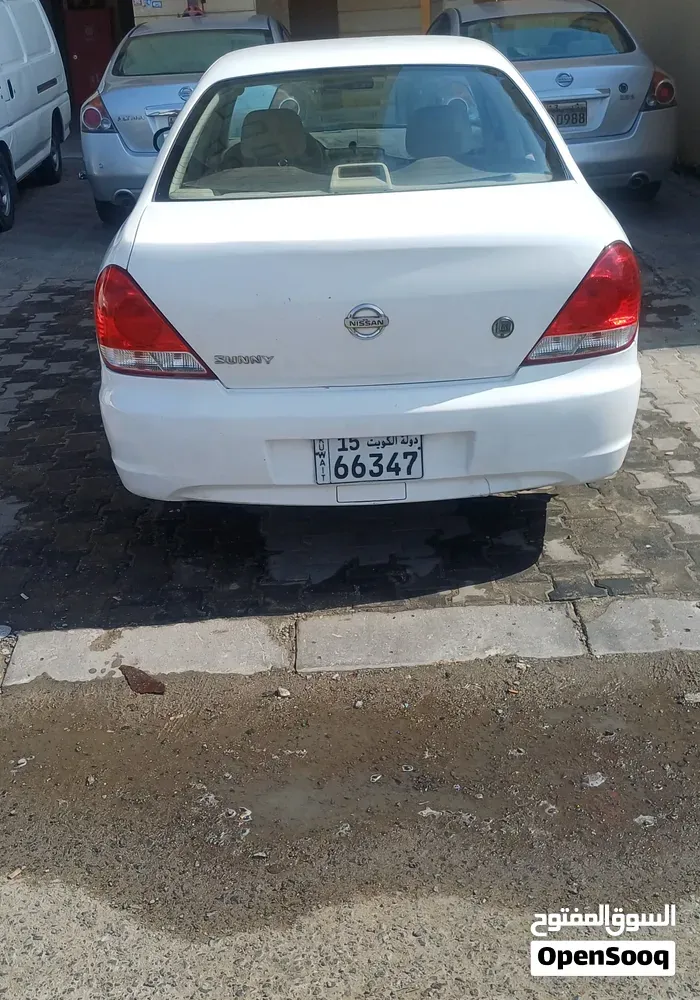 Nissan Sunny 2012 photo 3