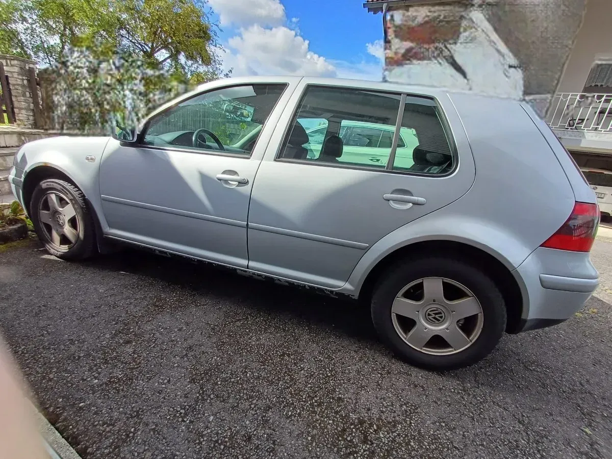 Volkswagen Golf 2001 photo 2