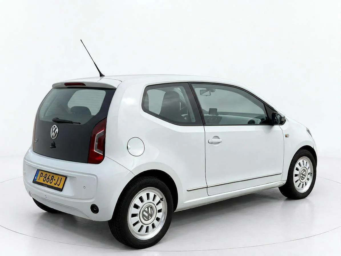 Volkswagen Up 2011 photo 4