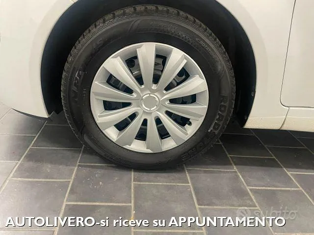 Hyundai Ix20 2011 photo 5