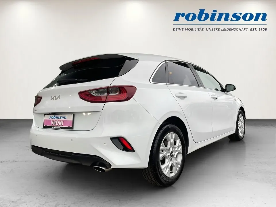 Kia Ceed 2025 photo 3
