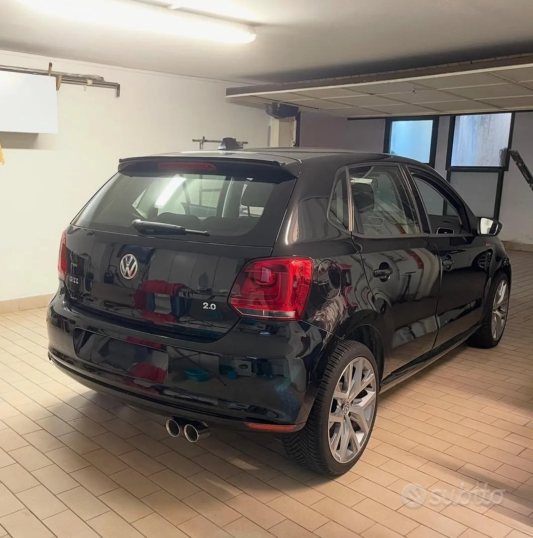 Volkswagen Polo 2012 photo 2
