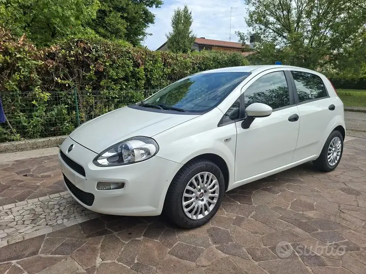 Fiat Punto 2015 photo 3