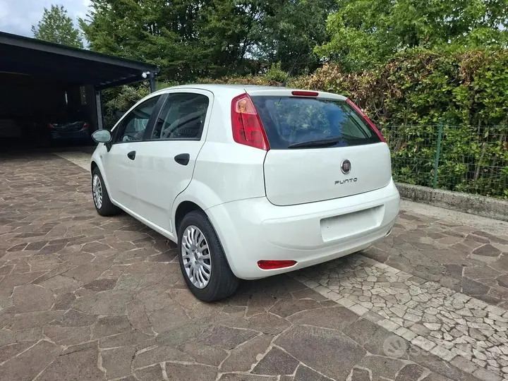 Fiat Punto 2015 photo 5