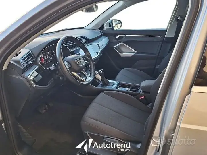 Audi Q3 2021 photo 5