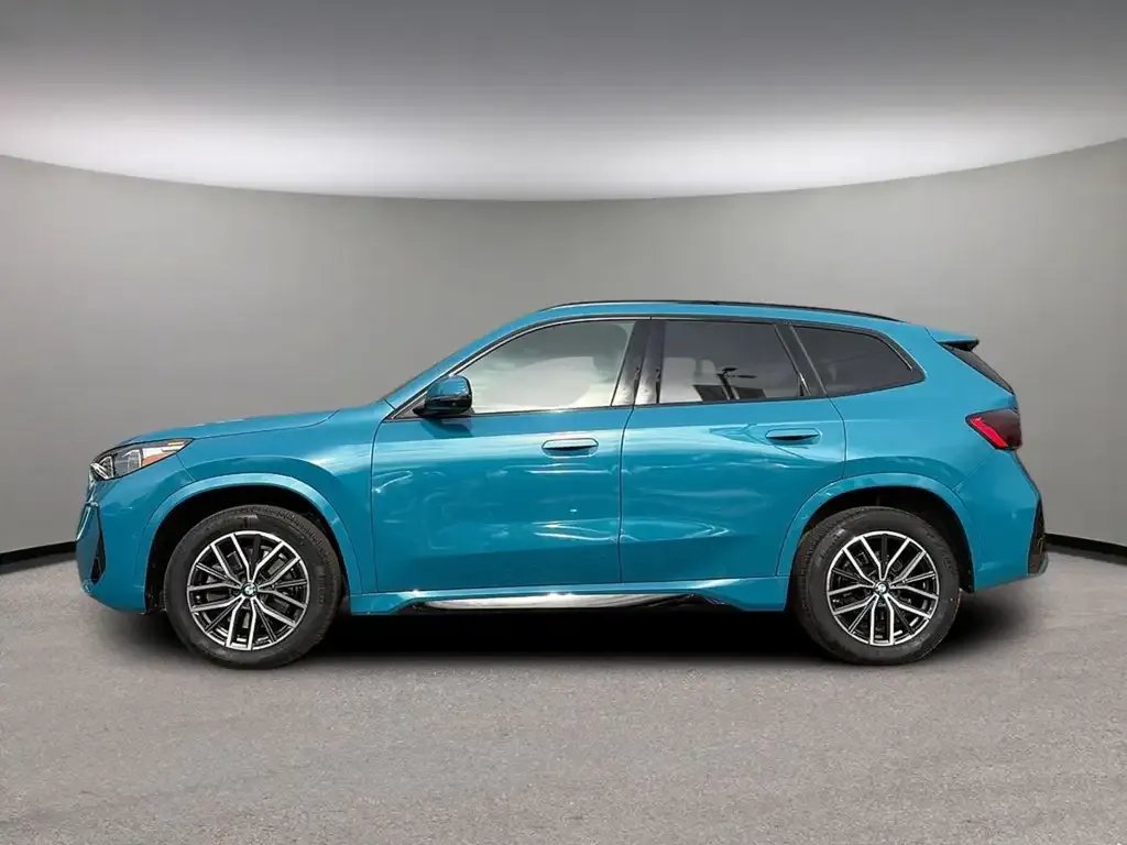 BMW X1 2023 photo 3