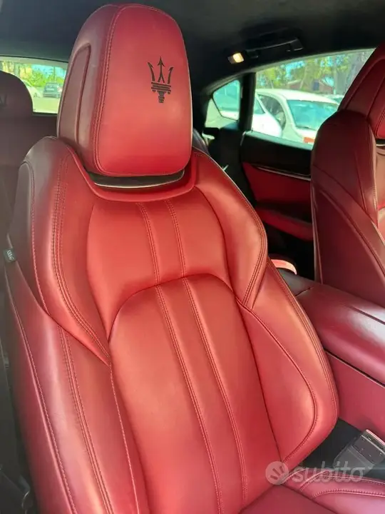 Maserati Levante 2017 photo 5