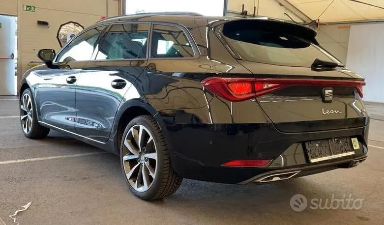 Seat Leon 2021 photo 2