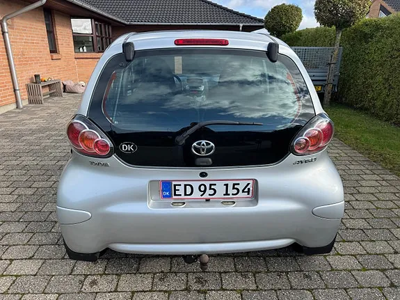 Toyota Aygo 2010 photo 3