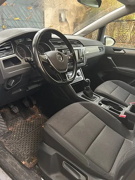 Volkswagen Touran 2016 photo 5