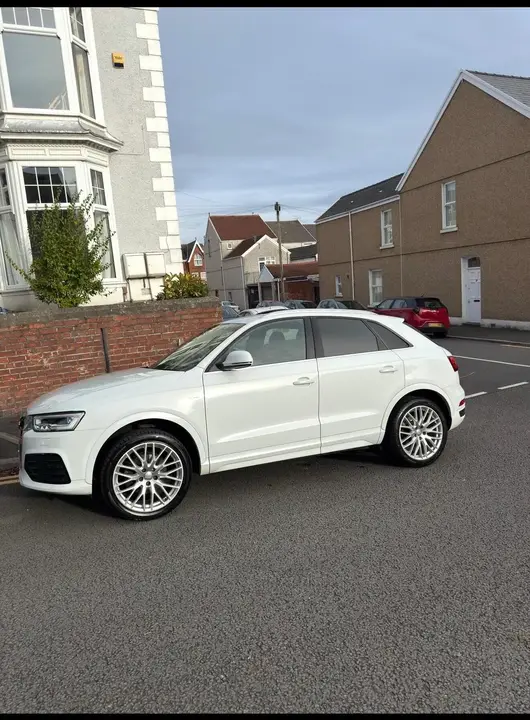 Audi Q3 2016 photo 3