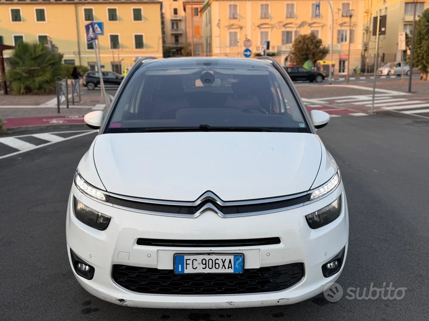 Citroen Grand C4 Picasso 2016 photo 4