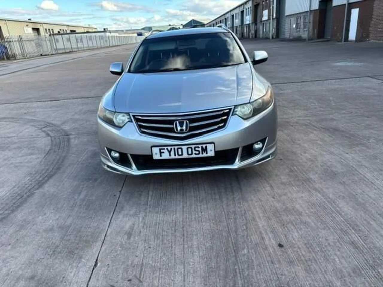 Honda Accord 2010 photo 2