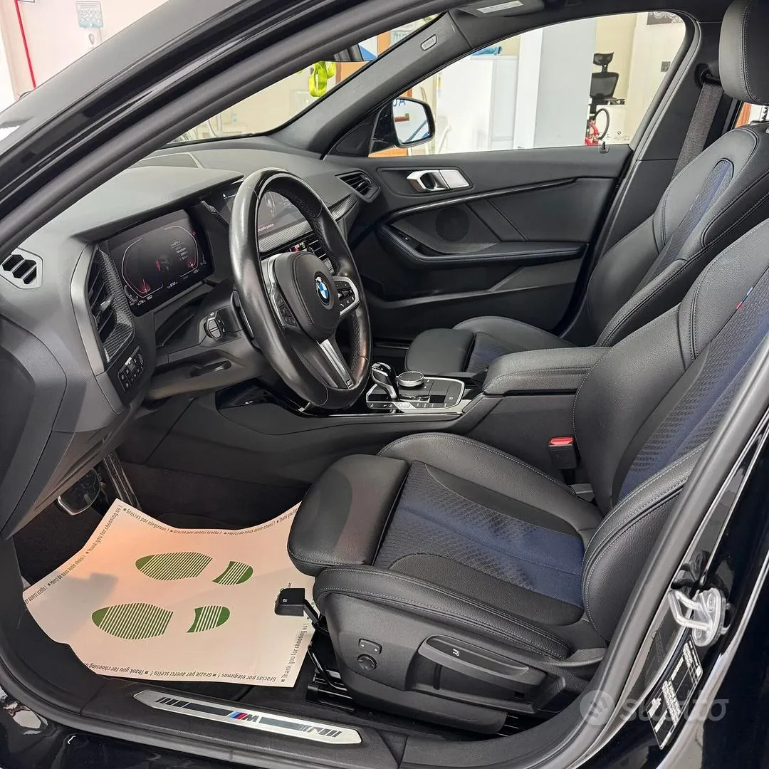 BMW 118D 2022 photo 5