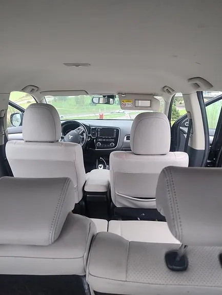 Mitsubishi Outlander 2015 photo 2