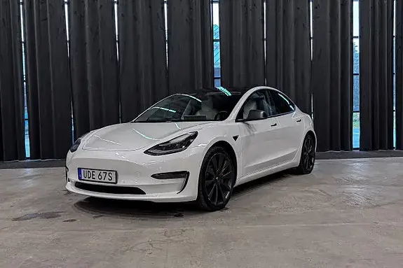Tesla Model 3 2020 photo 2