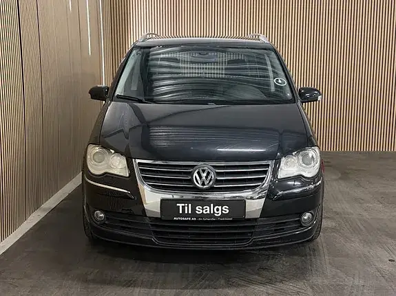 Volkswagen Touran 2008 photo 2
