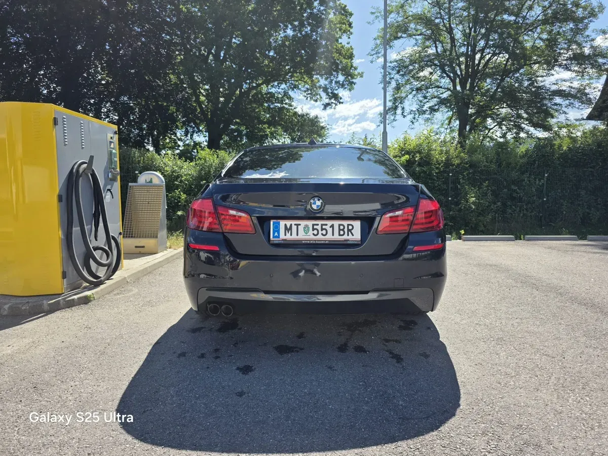 BMW 5 Series 2013 photo 2