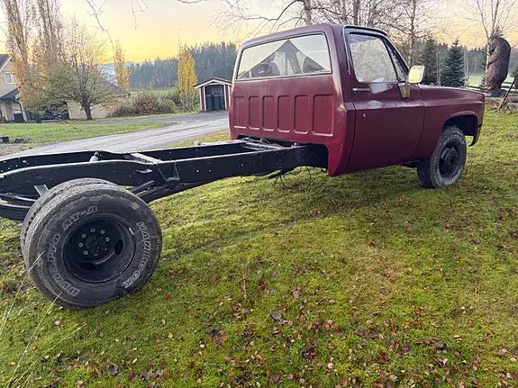 Chevrolet Astro 1973 photo 2