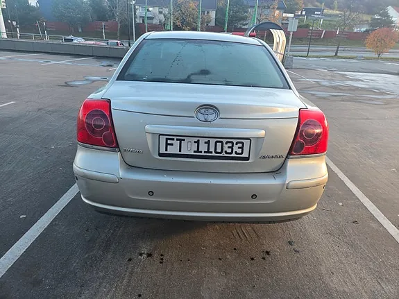 Toyota Avensis 2004 photo 5