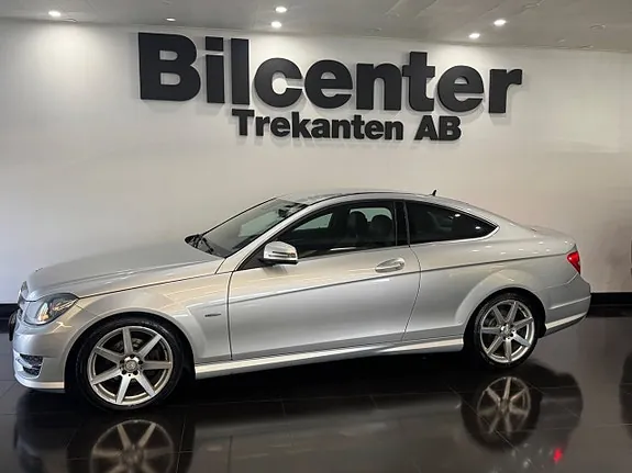 Mercedes-Benz C220 2012 photo 3
