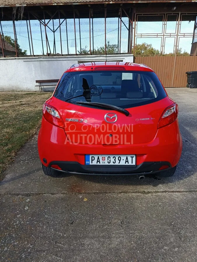 Mazda 2 2008 photo 4