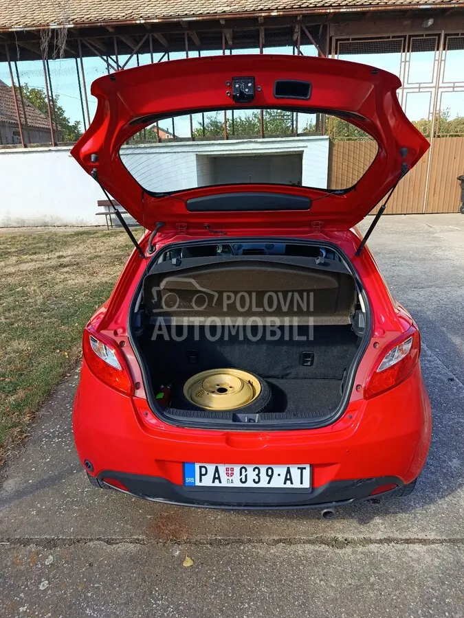 Mazda 2 2008 photo 5