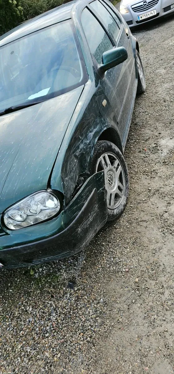 Volkswagen Golf 2000 photo 2