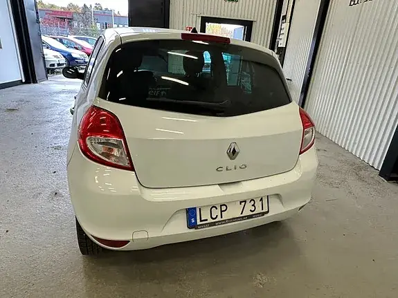 Renault Clio 2011 photo 4