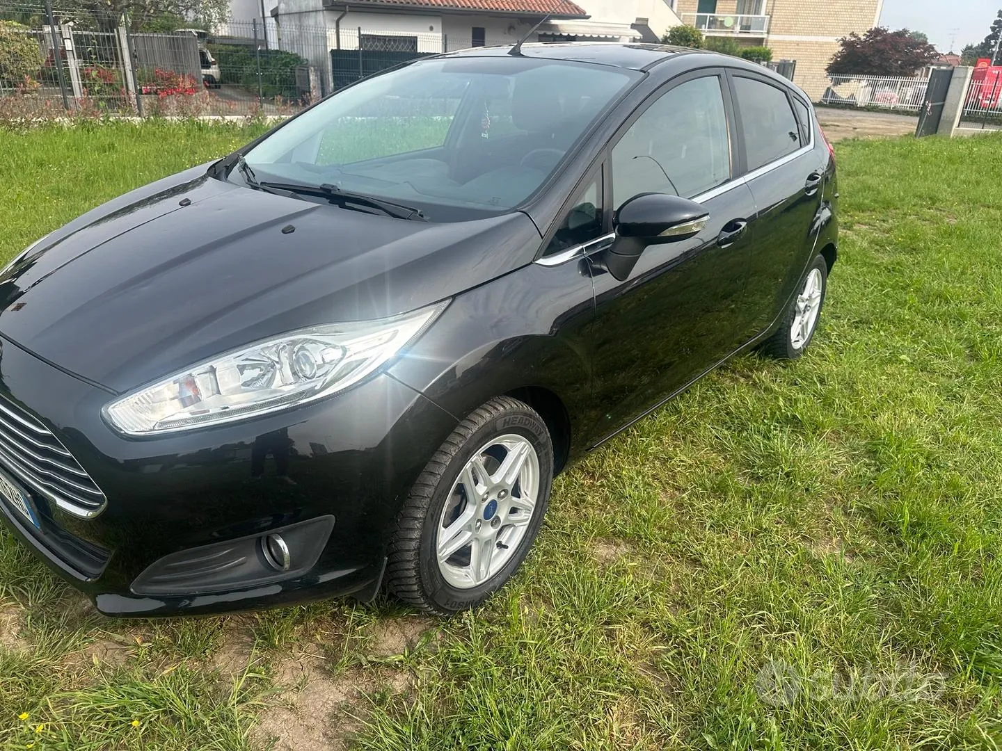 Ford Fiesta 2014 photo 2