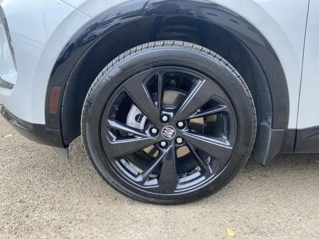 Buick Envision 2025 photo 3