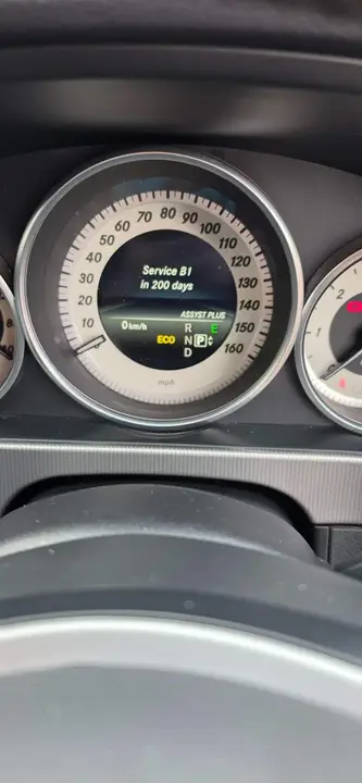 Mercedes-Benz E-Class 2014 photo 2
