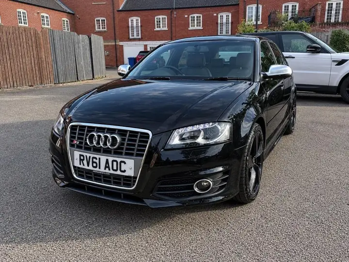 Audi S3 2011 photo 3