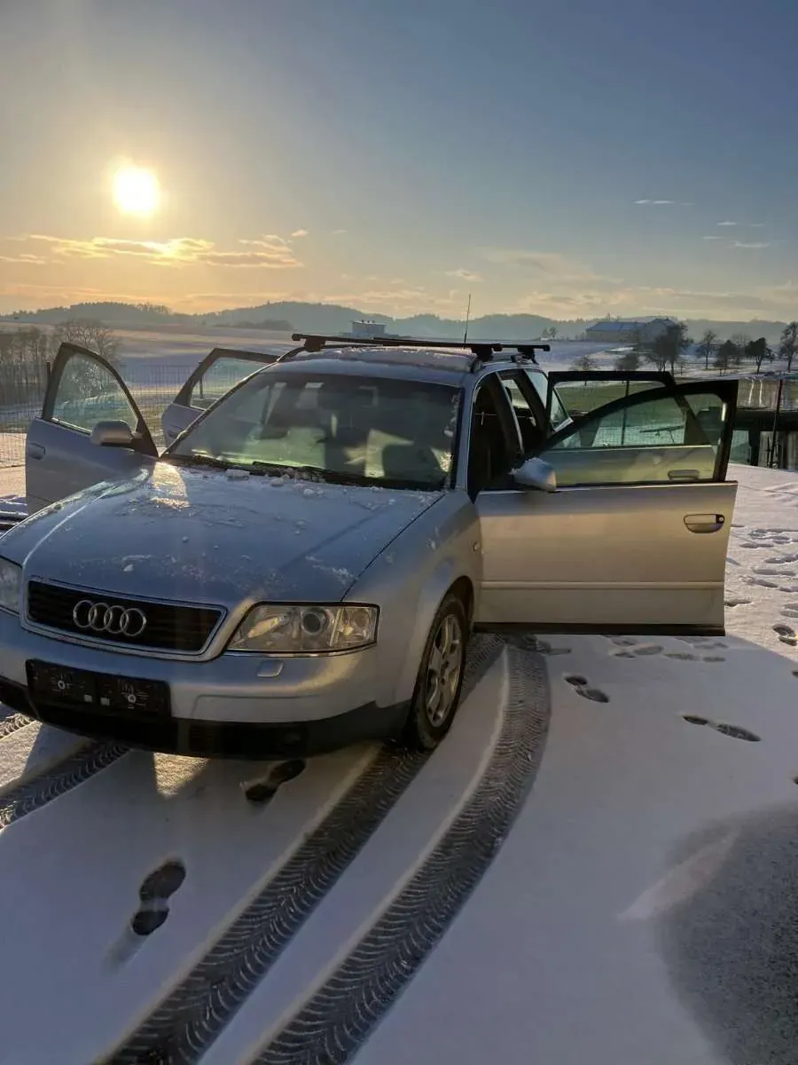 Audi A6 2000 photo 2