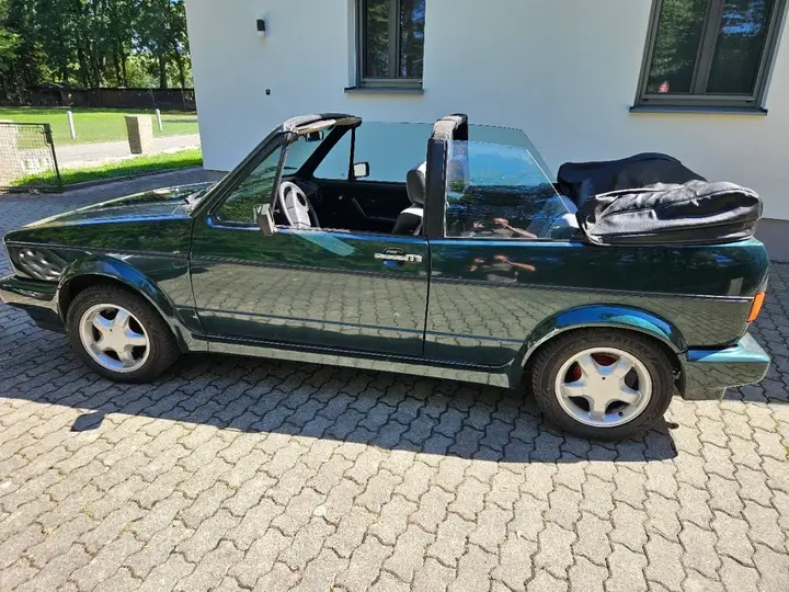 Volkswagen Golf 1990 photo 2